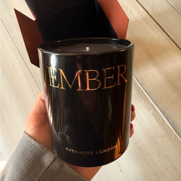 NIB Evermore Ember Candle 🕯️ - Picture 5 of 6
